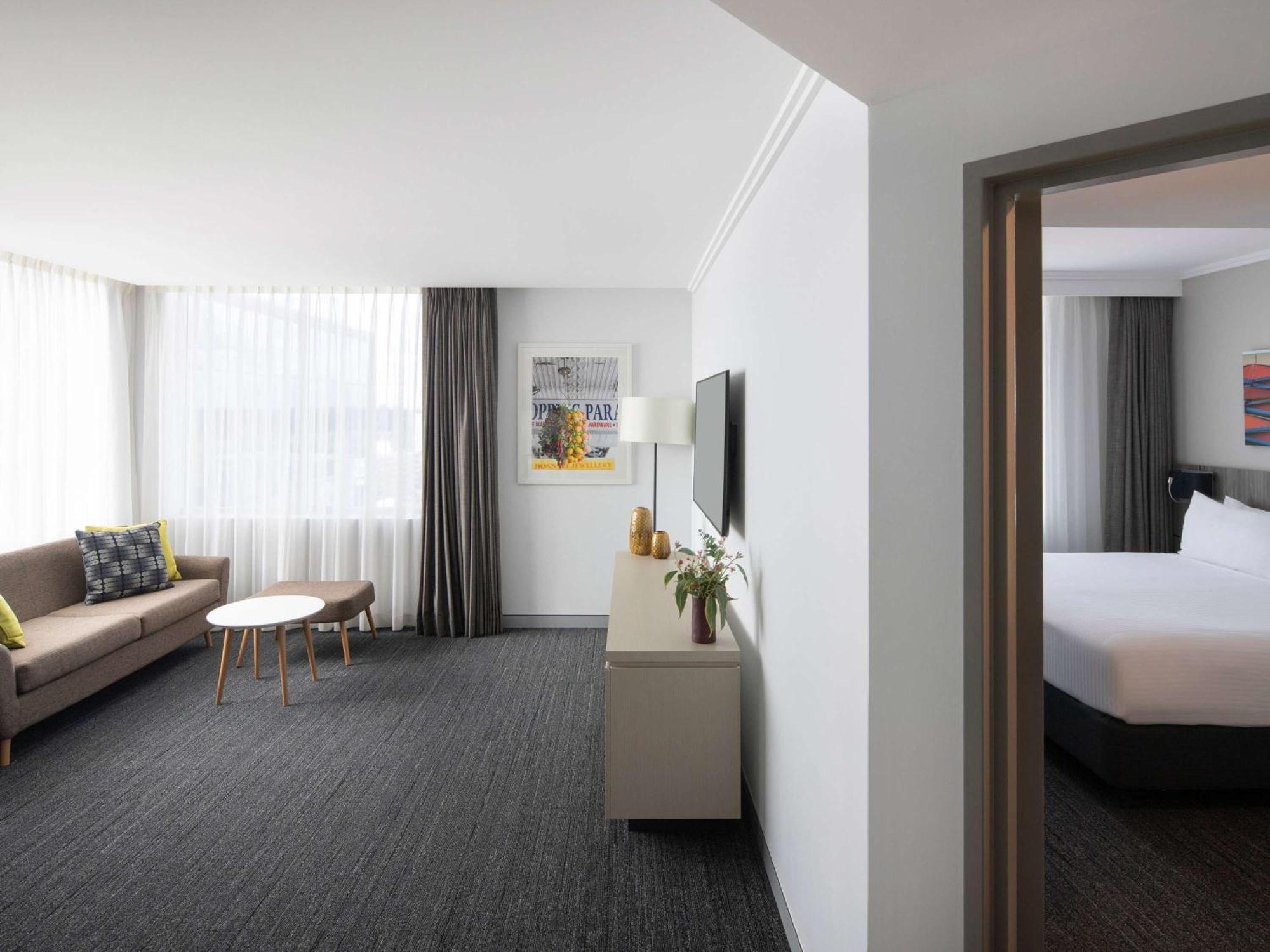 ทราเวลลอดจ์ โฮเต็ล แบงค์สทาวน์ ซิดนีย์ Hotel ภายนอก รูปภาพ