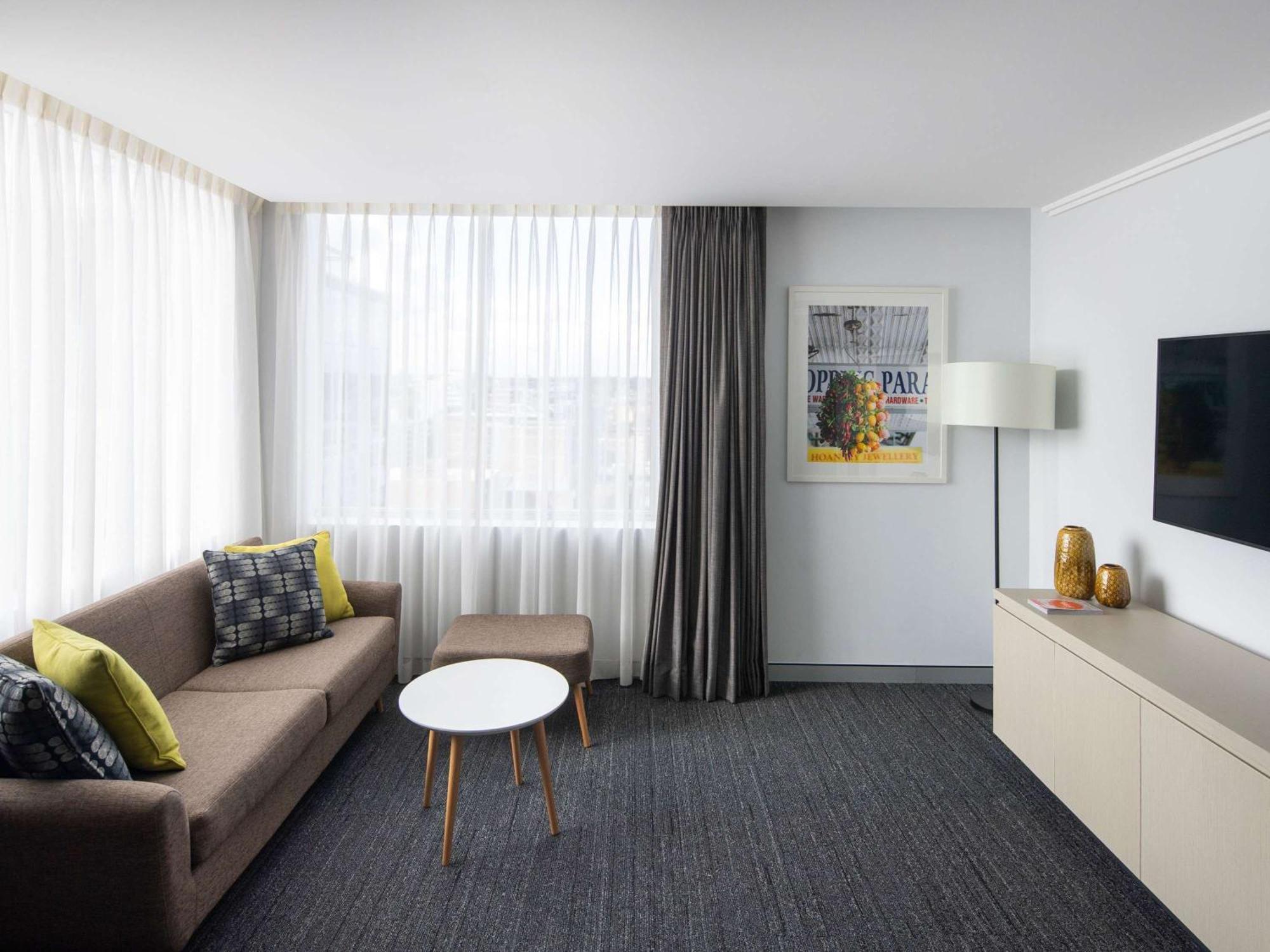 ทราเวลลอดจ์ โฮเต็ล แบงค์สทาวน์ ซิดนีย์ Hotel ภายนอก รูปภาพ